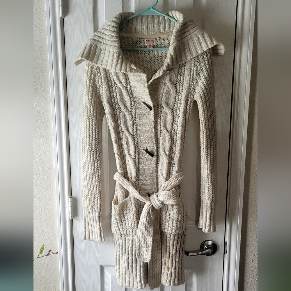 Mossimo Supply Co. Off-White Cable Knit Cardigan